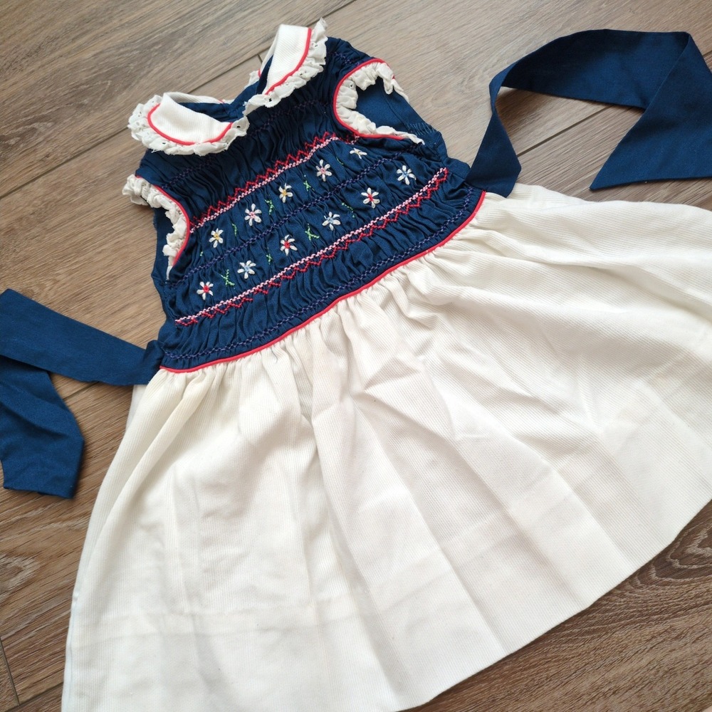 Polly Flinders Hand Sleeveless Smocked‎ Dress Red White Blue Floral Lace T3 (3T)